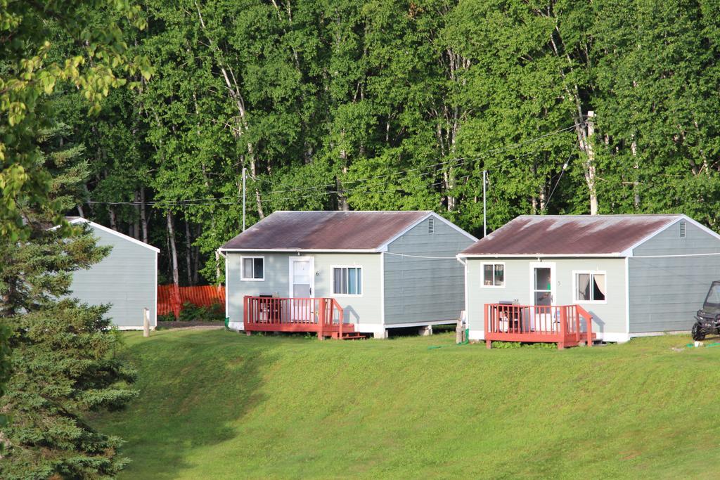 Catfish Lakefront Cabins & Campground Wawa Extérieur photo