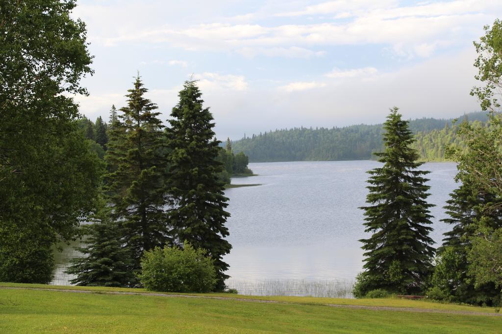 Catfish Lakefront Cabins & Campground Wawa Extérieur photo
