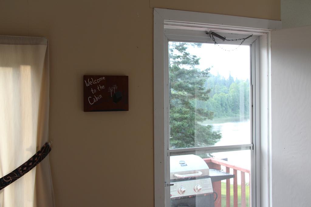 Catfish Lakefront Cabins & Campground Wawa Extérieur photo